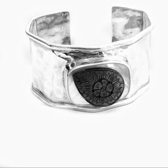 Vtg Red Envelope hammered silver mop bracelet - Picture 10 of 14